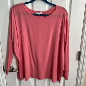 Ladies coral colored long‎ sleeve size small Piko top